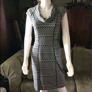 WHITE House BLACK Market Ladies Sz 4 Dress